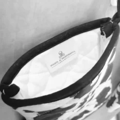 New Arrivals Weird & Wonderful Ceramics Skull Oven Gloves