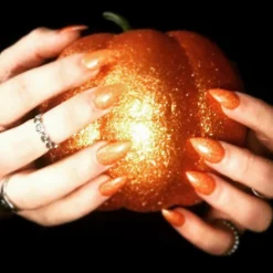 Radioactive Unicorn Hallow-Queen Nail Polish - Long-Lasting, Vibrant Colors 9 Radioactive Unicorn Hallow-Queen Nail Polish