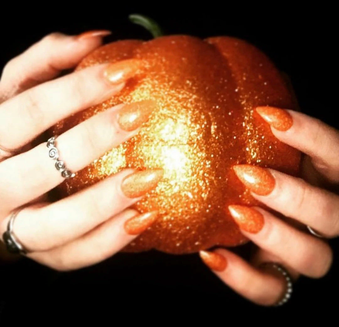 Radioactive Unicorn Hallow-Queen Nail Polish - Long-Lasting, Vibrant Colors 4 Radioactive Unicorn Hallow-Queen Nail Polish